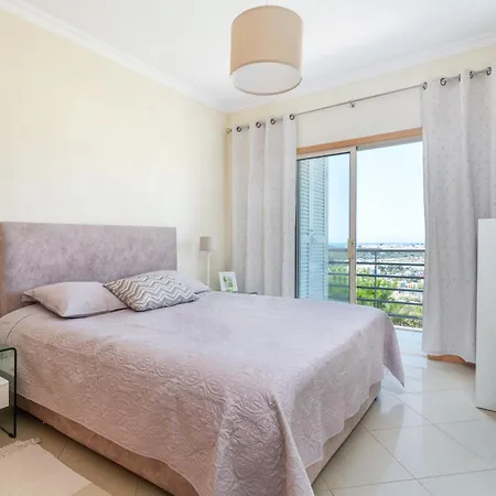 With Comfortable Terrace, 2 Swimming Pools & Tennis Court Αλμπουφέιρα