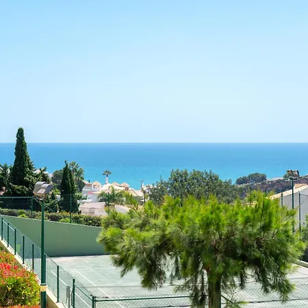 Διαμέρισμα With Comfortable Terrace, 2 Swimming Pools & Tennis Court