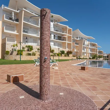 With Comfortable Terrace, 2 Swimming Pools & Tennis Court * Αλμπουφέιρα