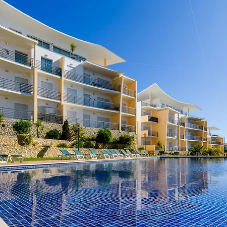 Homes Ocean View With Comfortable Terrace, 2 Swimming Pools & Tennis Court Albufeira
