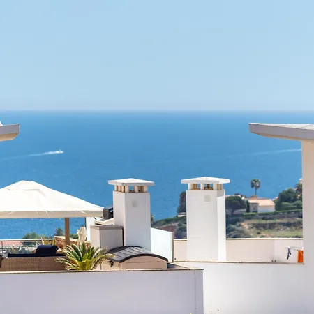 With Comfortable Terrace, 2 Swimming Pools & Tennis Court البوفيرا