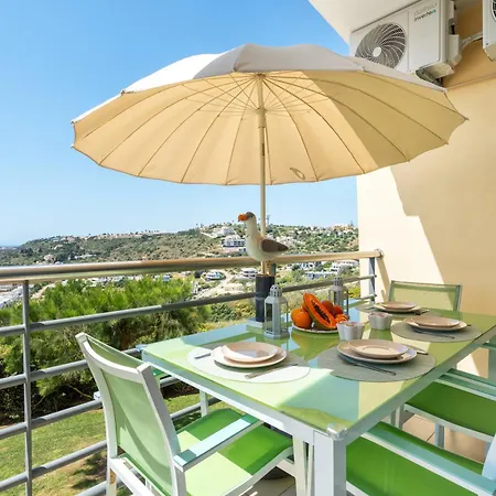 With Comfortable Terrace, 2 Swimming Pools & Tennis Court Apartament Albufeira