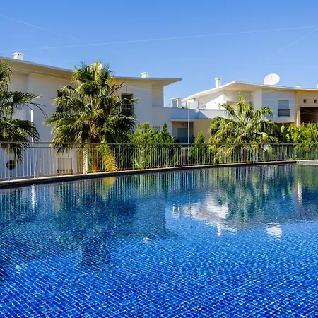 With Comfortable Terrace, 2 Swimming Pools & Tennis Court * Albufeira