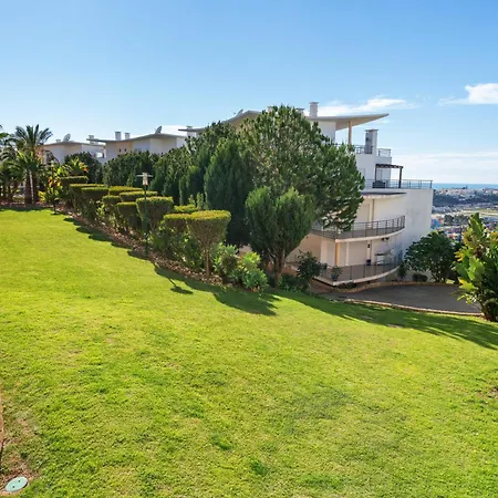 Apartament With Comfortable Terrace, 2 Swimming Pools & Tennis Court *