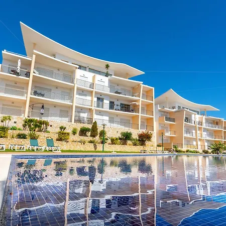 With Comfortable Terrace, 2 Swimming Pools & Tennis Court Apartament Albufeira