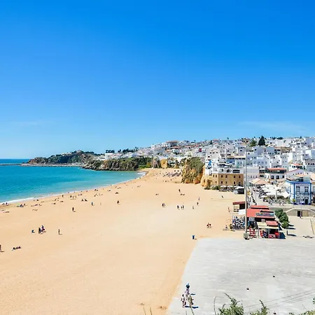 Apartament With Comfortable Terrace, 2 Swimming Pools & Tennis Court Albufeira